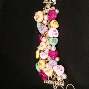BETSEY JOHNSON SWEETHEART CANDY BRACELET